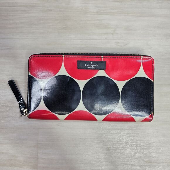 Kate Spade New York Black Red Polka Dot Shiny Wallet Zip - Picture 1 of 8